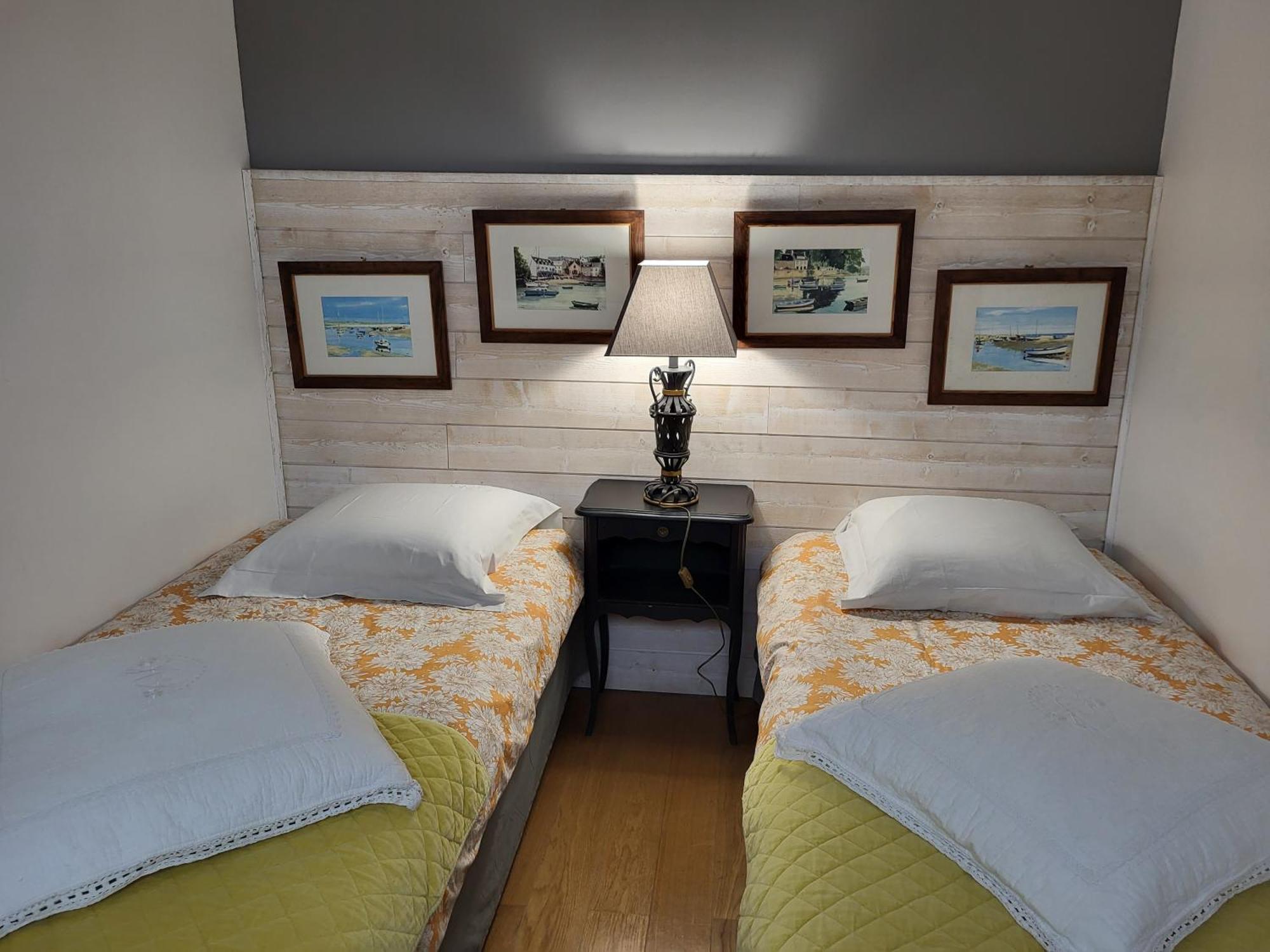 Les Glycines Bed & Breakfast Ury Dış mekan fotoğraf