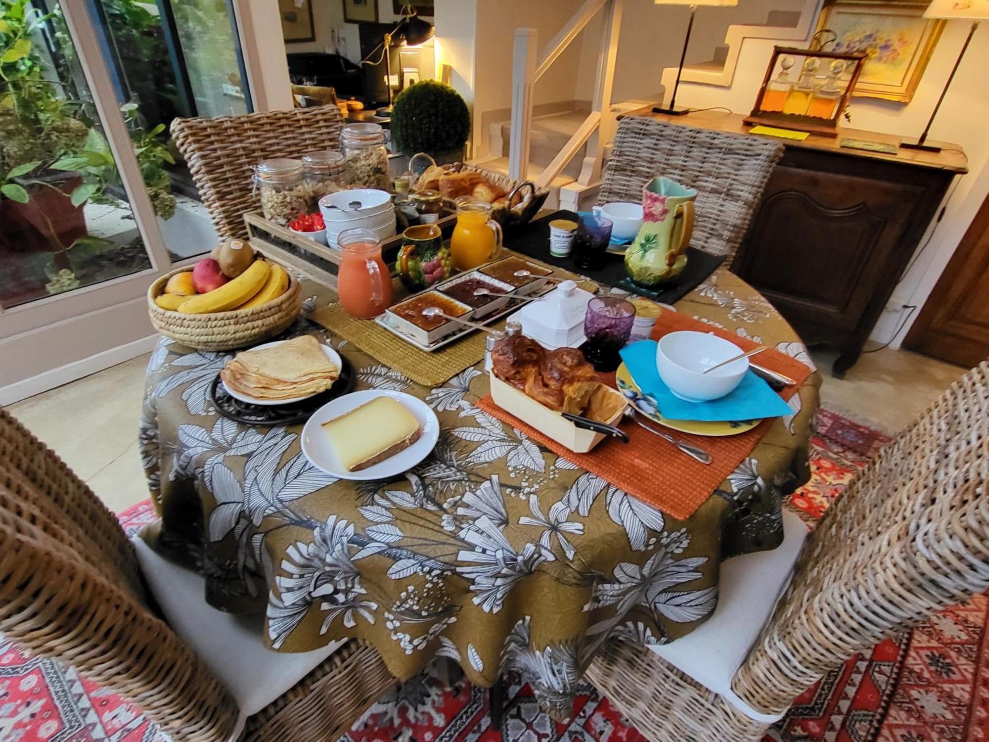 Les Glycines Bed & Breakfast Ury Dış mekan fotoğraf